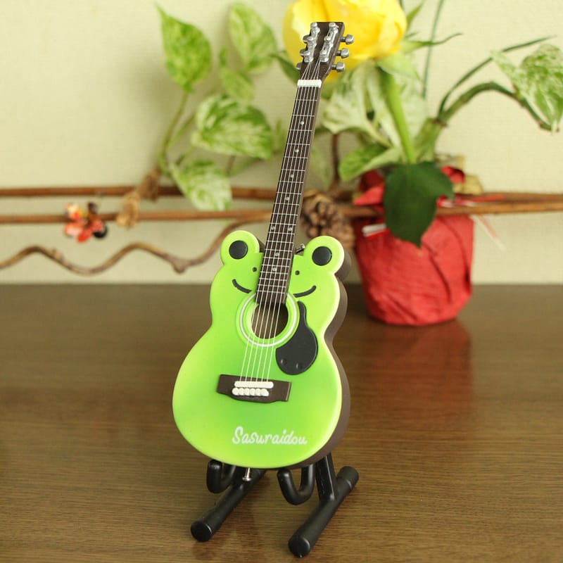 クラシックで可愛いカエル型のアコースティックギター – さすらい堂